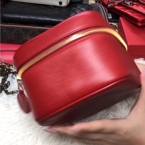 Auth CHANEL Red Caviar Leather Vanity with Holo and COA - Picture 4 of 4